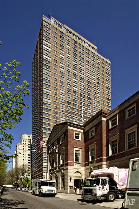 211 East 70th Street 211 E 70th St New York Ny 10021 Apartment Finder
