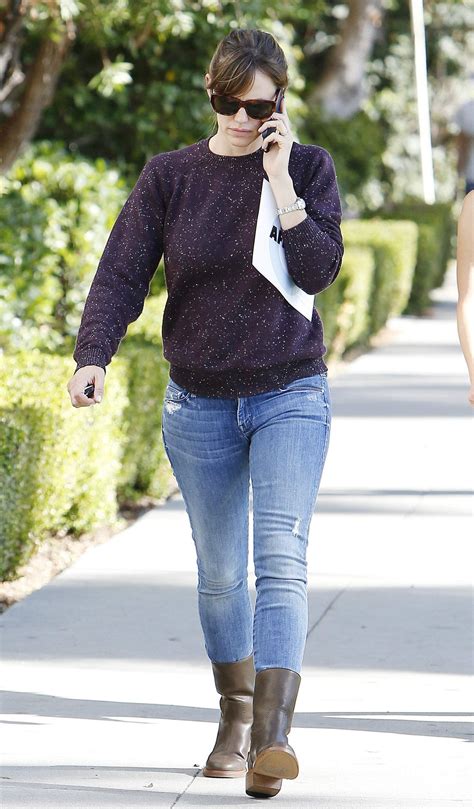 Jennifer Garner In Jeans And Boots October 2014 • Celebmafia