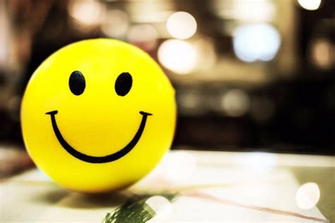 مقال عن السعادة واجمل عبارات عن السعاده والتفاؤول أقوال مأثورة موسوعة