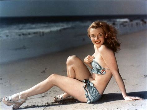 Marilyn Monroe On Her First Photo Shoot As A Model 1946