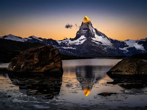 The Matterhorn Location Facts History Switzerland Italy Nativeplanet