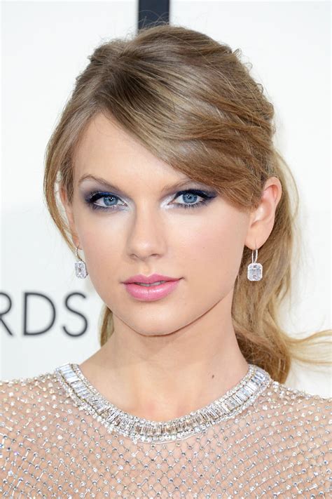 Makeup That Taylor Swift Uses Image To U