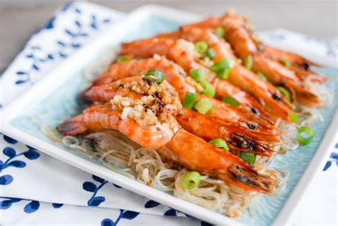 Steamed Garlic Shrimps With Vermicelli Noodles