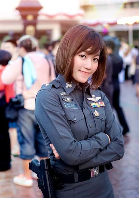 'หมวดหญิง'ศิลปินอาชีพตำรวจ ผู้พิทักษ์สันติราษฎร์เจนเนอเรชั่นใหม่ กับเพจ'หมวดคะ' ที่ต้องไลค์-แชร์!