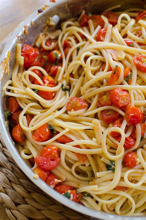 Pasta With Cherry Tomatoes And Garlic — Living Lou