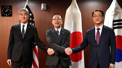 Japan South Korea And U S Strengthen Security Ties