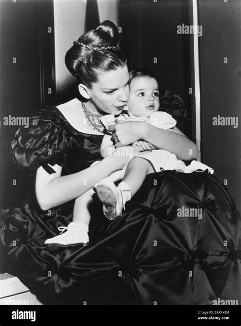 1947 Hollywood États Unis JUDY GARLAND 1922 1969 avec son