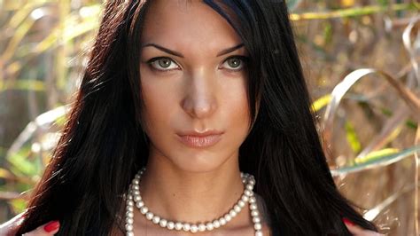beautiful brunette sensual stunning model grey eyes bonito woman lips hd wallpaper peakpx