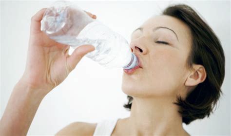 Top 10 Benefits Of Drinking Water In The Morning