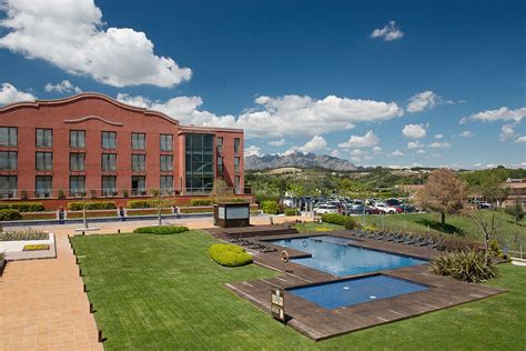 Bangi resort hotel is easy to access from the airport. Barcelona Golf Resort Hotel Barcelona Golf