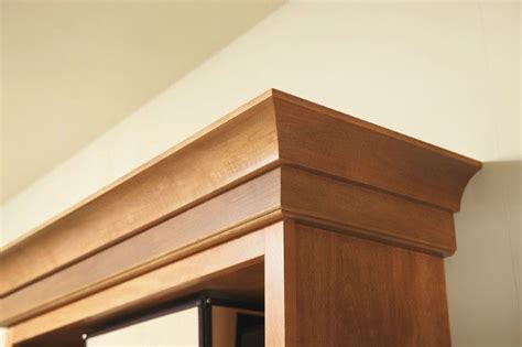 I first saw a crown molding pattern like this in a restored victorian home in port townsend, washington, that had been converted into a popular b&b. contemporary-cabinet-crown-molding-l-b5c3040103a01e0c.jpg ...