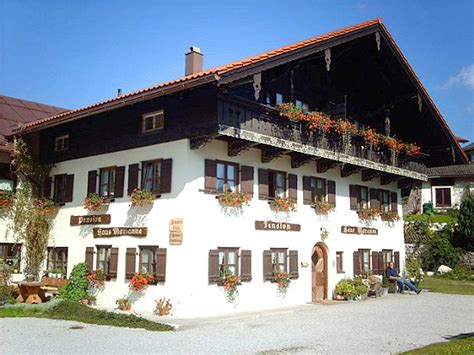 La famiglia nardelli e lieta di. Herzlich Willkommen im Haus Marianne in Inzell