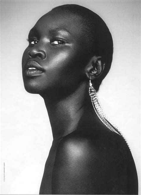 Black On Black Beautiful Dark Skin Models Black Models Skin Girl Alek Wek Natural Hair