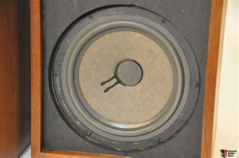 Restored Vintage Acoustic Research Ar 2ax Speakers Photo 3619396 Uk