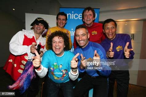 Singer Leo Sayer And The Wiggles Pose At The Photo Call And Cheque