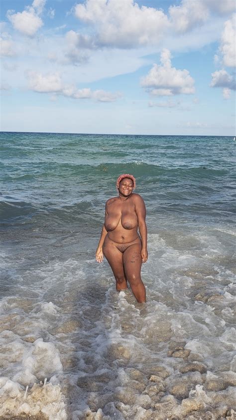 Nude Beach Shesfreaky