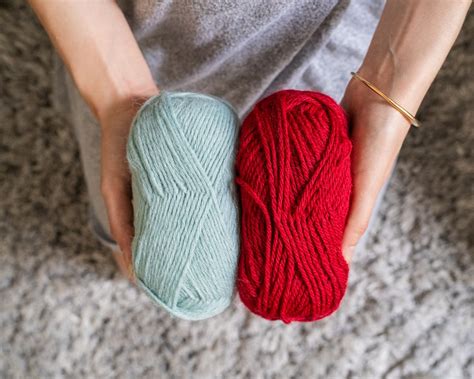 Whats The Difference Between Knitting And Crocheting
