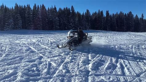 Top Speed Snowmobiling Youtube