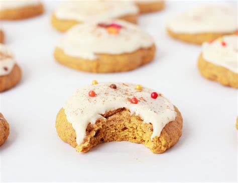 Soft Pumpkin Cookies With Maple Frosting Jinzzy