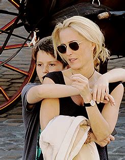 Of course, anderson is no longer dr. Gillian Anderson and son Oscar | Gillian anderson kids ...