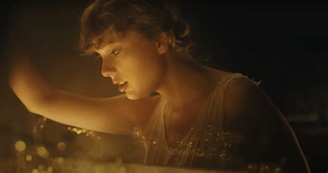 Taylor Swift Drops 8th Studio Album Folklore With New Single And Video
