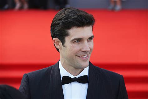 Roberto bolle and svetlana zakharova ~swan lake. Roberto Bolle Net Worth | Celebrity Net Worth