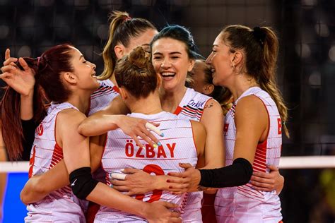 turkish national volleyball team beats sweden 3 0 in eurovolley 2021 daily sabah