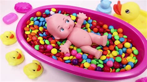 Learn Colors Mandms Triple Baby Doll Bath Time And Ice Cream Cups