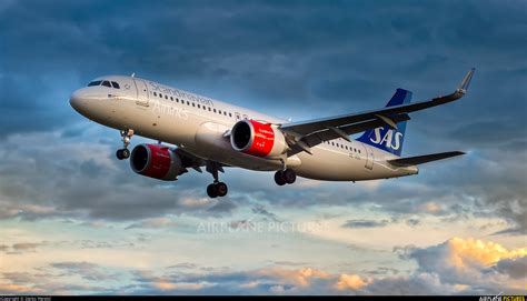 Se Roc Sas Scandinavian Airlines Airbus A320 Neo At Split Kaštela