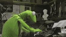 Kermit Flail Gifs Tenor