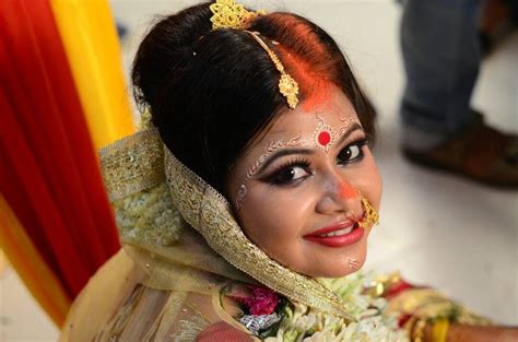 Boudi What A Beautiful Bengali Bride She Is Bengali Bride India