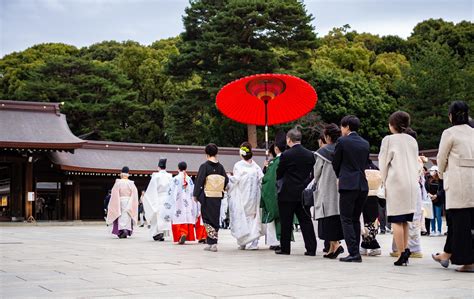 [b ] Traditional Wedding Ceremony In Japan