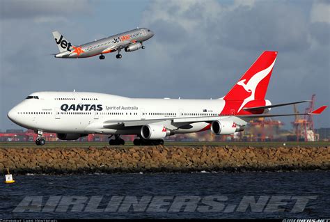 Boeing 747 438er Qantas Aviation Photo 2079066