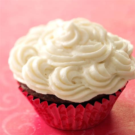 Easy Vanilla Buttercream Frosting Recipe Taste Of Home