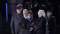 Großer Zapfenstreich: Bundeswehr verabschiedet AKK mit Western-Song - n ...