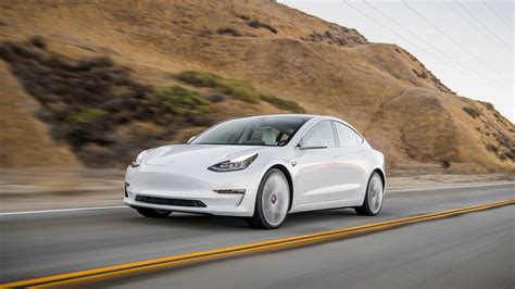 If you charge overnight at home, you can wake up to a full battery every morning. Tesla Model 3 2021 chính thức: nhiều nâng cấp đáng chú ý ...