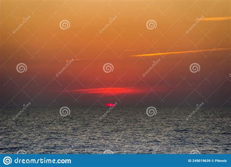 Sunrise Over The Sea Azov Sea Ukraine Stock Image Image Of Sunlight