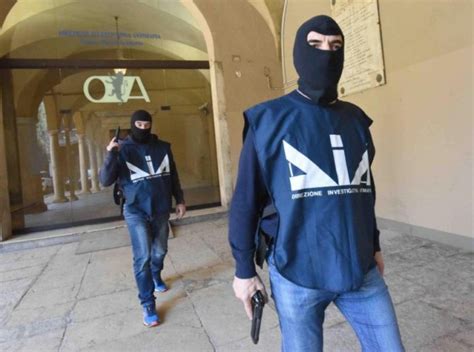 Mafia Colpo Al Patrimonio Dei Fratelli Falcone Della Famiglia Di