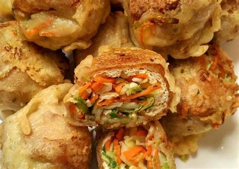Kupas wortel dan iris bentuk korek api dan bersihkan tauge. Resep Tahu isi sayur a.k.a tahu brontak oleh phikarahayu - Cookpad