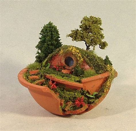 Dollhouse Miniature Hobbit House Mini Fairy Garden Hobbit Garden