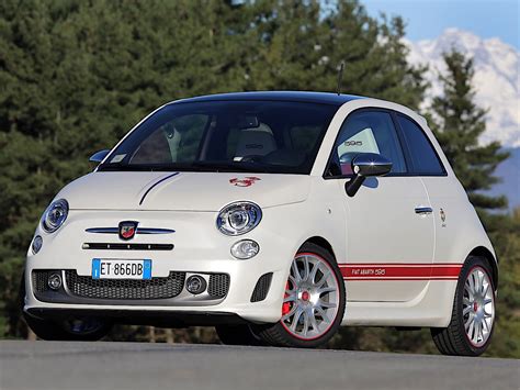 Abarth 595, derived from the fiat 500. FIAT 595 Abarth specs & photos - 2012, 2013, 2014, 2015 ...