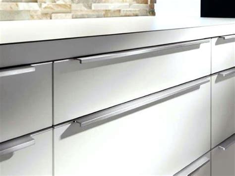 Want to see the world's best kitchen cabinet hardware designs? Top 70 Best Kitchen Cabinet Hardware Ideas - Knob And Pull ...