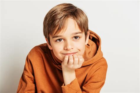 Jungen Mit 12 Jahren Entwicklung Psychologie Probleme Und Sorgen Netpapa