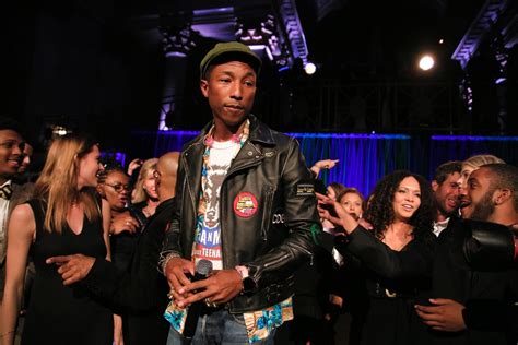 Usher Pharrell And De Niro Celebrate The Gordon Parks