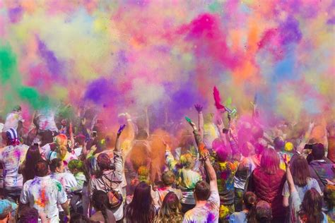 Holi 2021 India Celebrates Festival Of Colours Amid Covid 19 Fears Pm