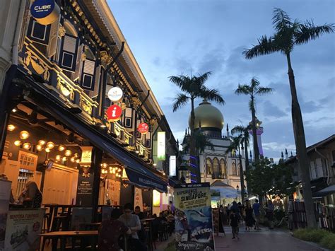 I chose woke home while researching about the different hostels in singapore. CUBE Boutique Capsule Hotels Kampong Glam Singapore - livejournalofasad.com