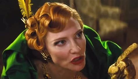 Dopo la morte di sua madre, suo padre si risposa e lei, per dimostrargli il suo affetto, accoglie in casa la matrigna (cate blanchett) e le sue figlie. Cenerentola Film - Il Successo Di Cenerentola Frigo Disney ...