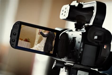 What To Expect From A Wedding Videographer