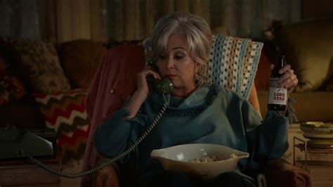 Lone Star Beer Enjoyed By Annie Potts As Connie Meemaw Tucker In Young Sheldon S05e01 One Bad
