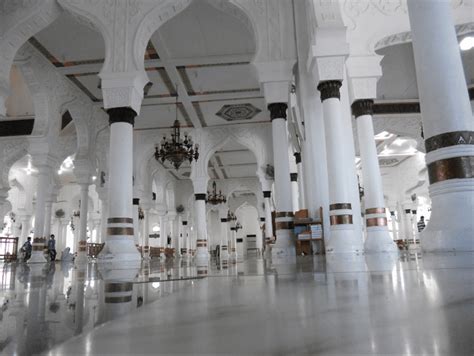 Interior Masjid